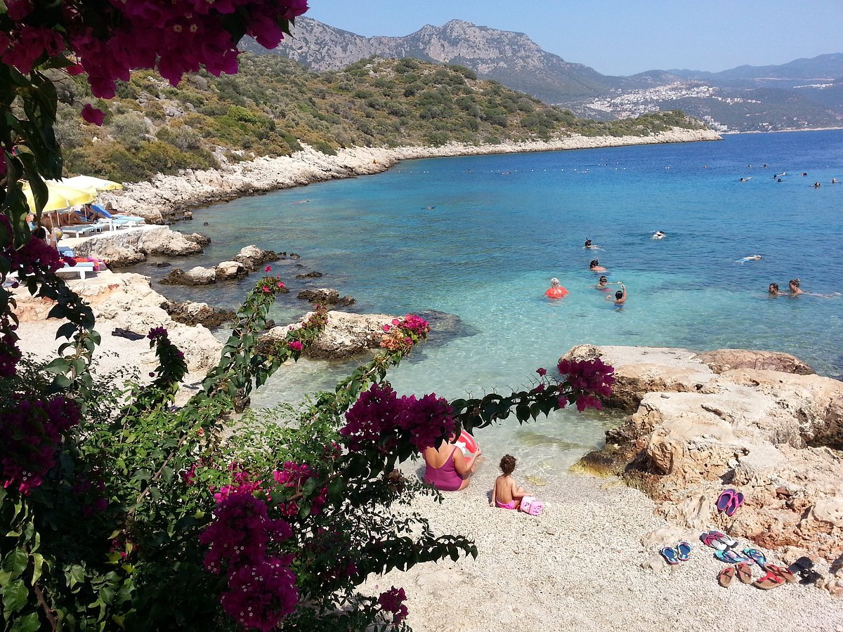 🏖️ 히다예트 만 해변(히다예트 코유 플라즈)